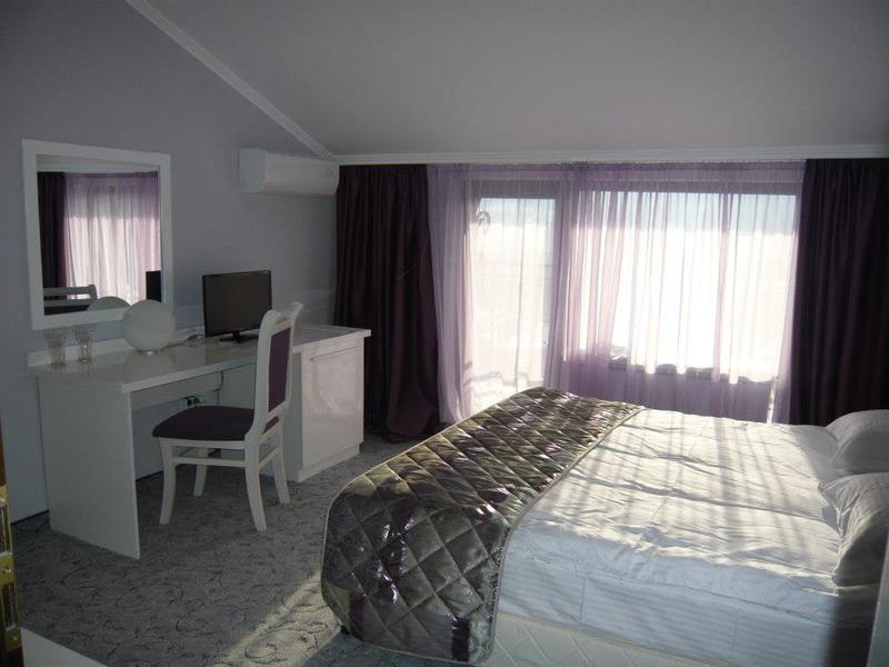 Rooms2