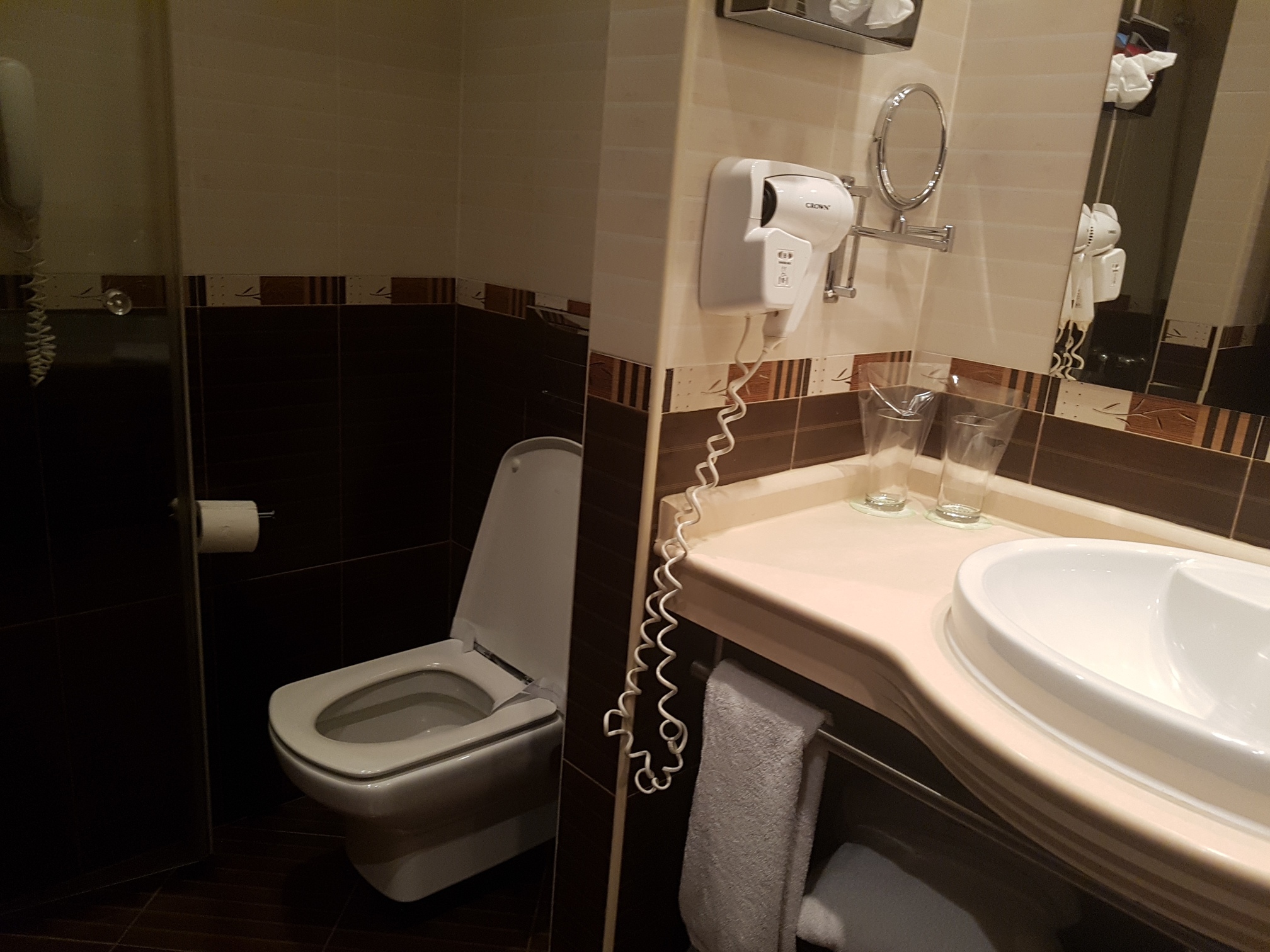 5bathroom2