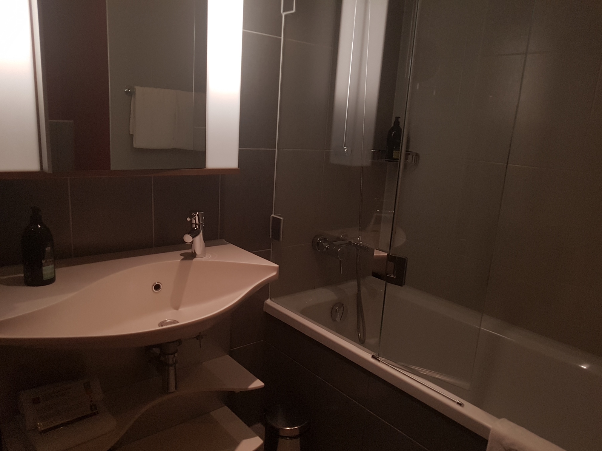 5bathroom