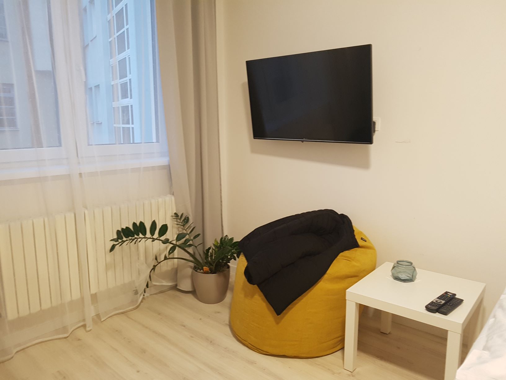 Bedroom2