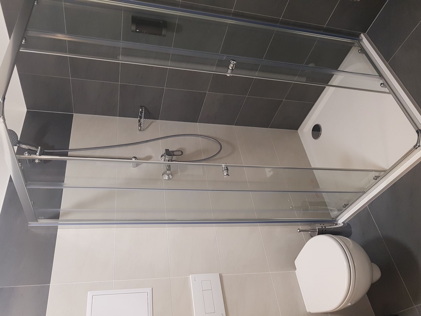 Cbathroom1