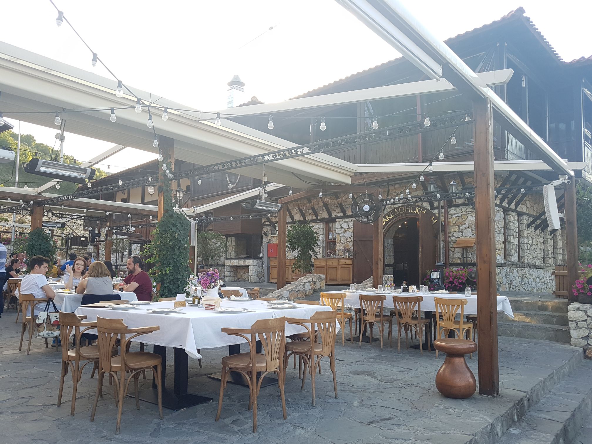 Crestaurant