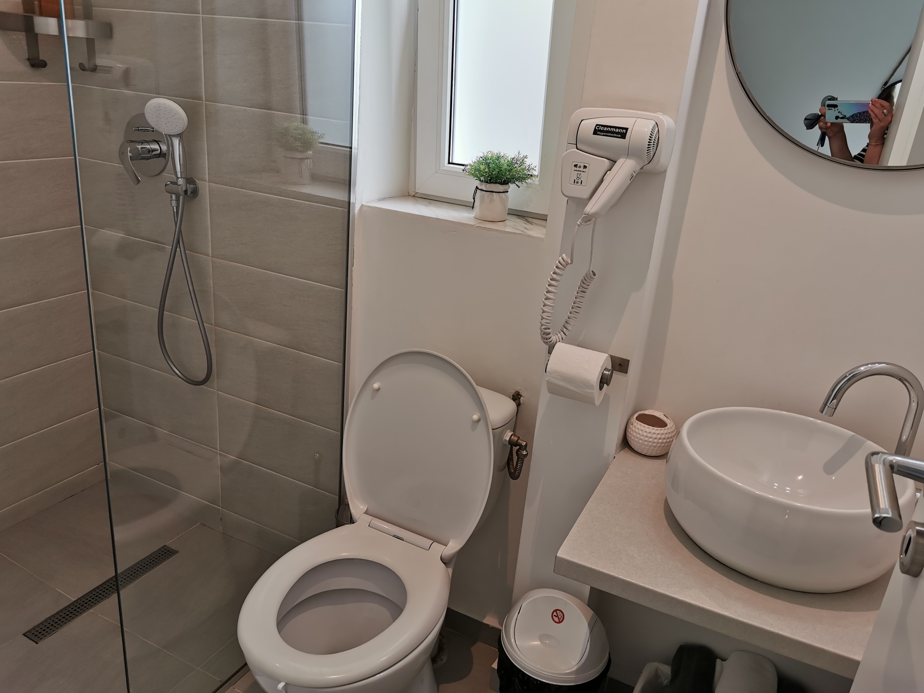 7bathroom